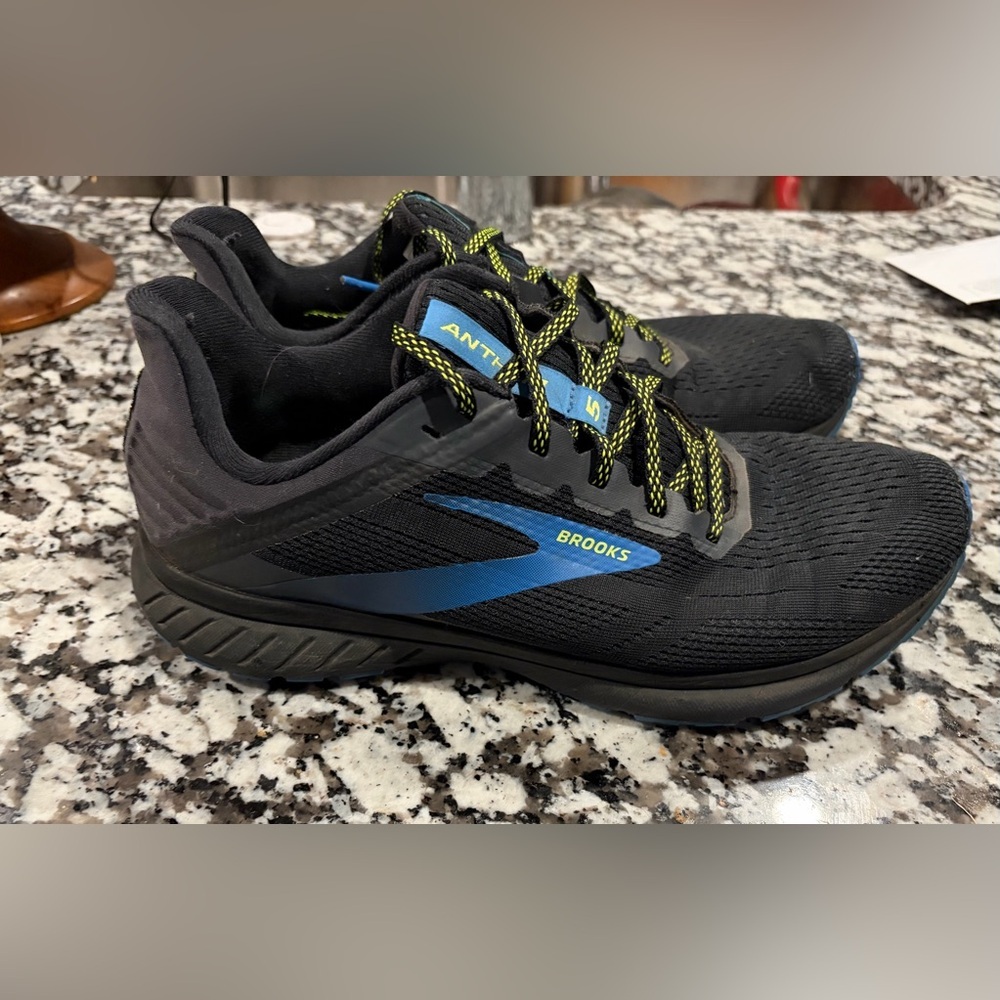 Brooks Men's Anthem 5 Shoes